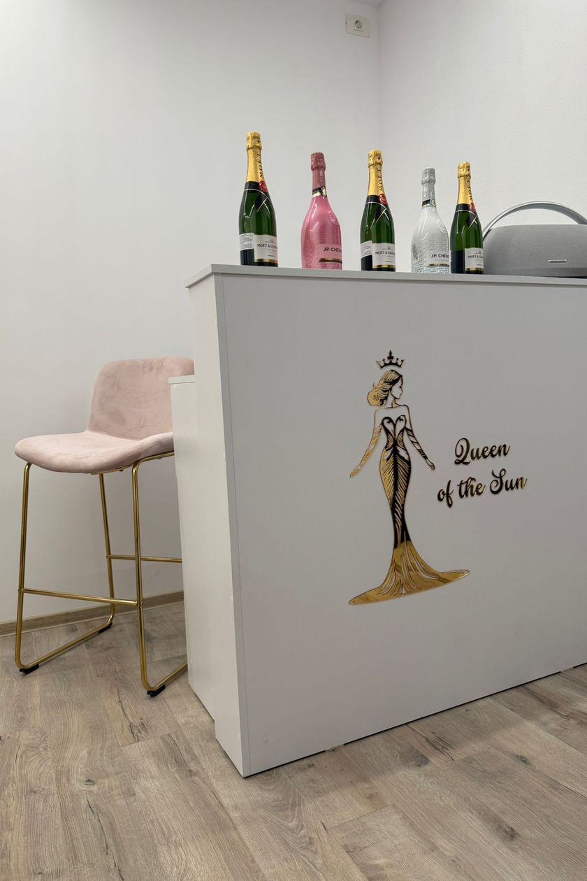 Salon Queen of the Sun