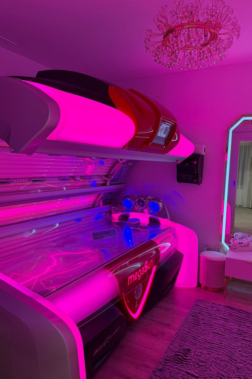 Salon Queen of the Sun